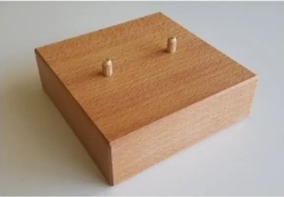 Plot de surélévation - bois - Longueur 14cm - Largeur 14cm - Hauteur 4.5cm - inférieur