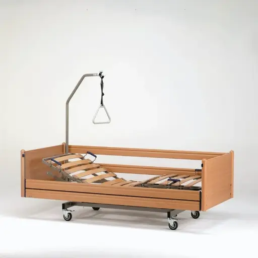 [4144] Elektrisches Pflegebett - Belluno - 120x200cm - Zentralverriegelung - durchgehende Seitengitter - Federholzleisten - Buche gedämpft R24034 - Typ VIII - Matratzenausgleich